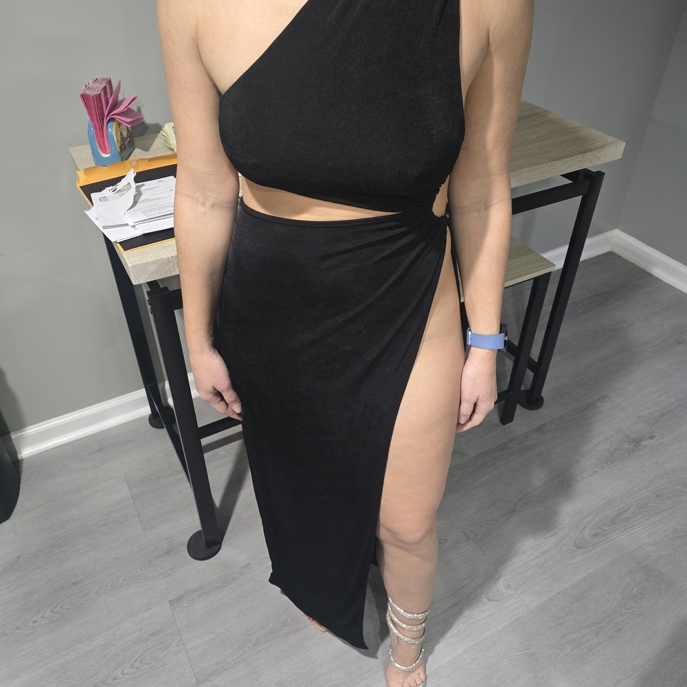 SHEIN Black Asymmetrical Cutout Dress